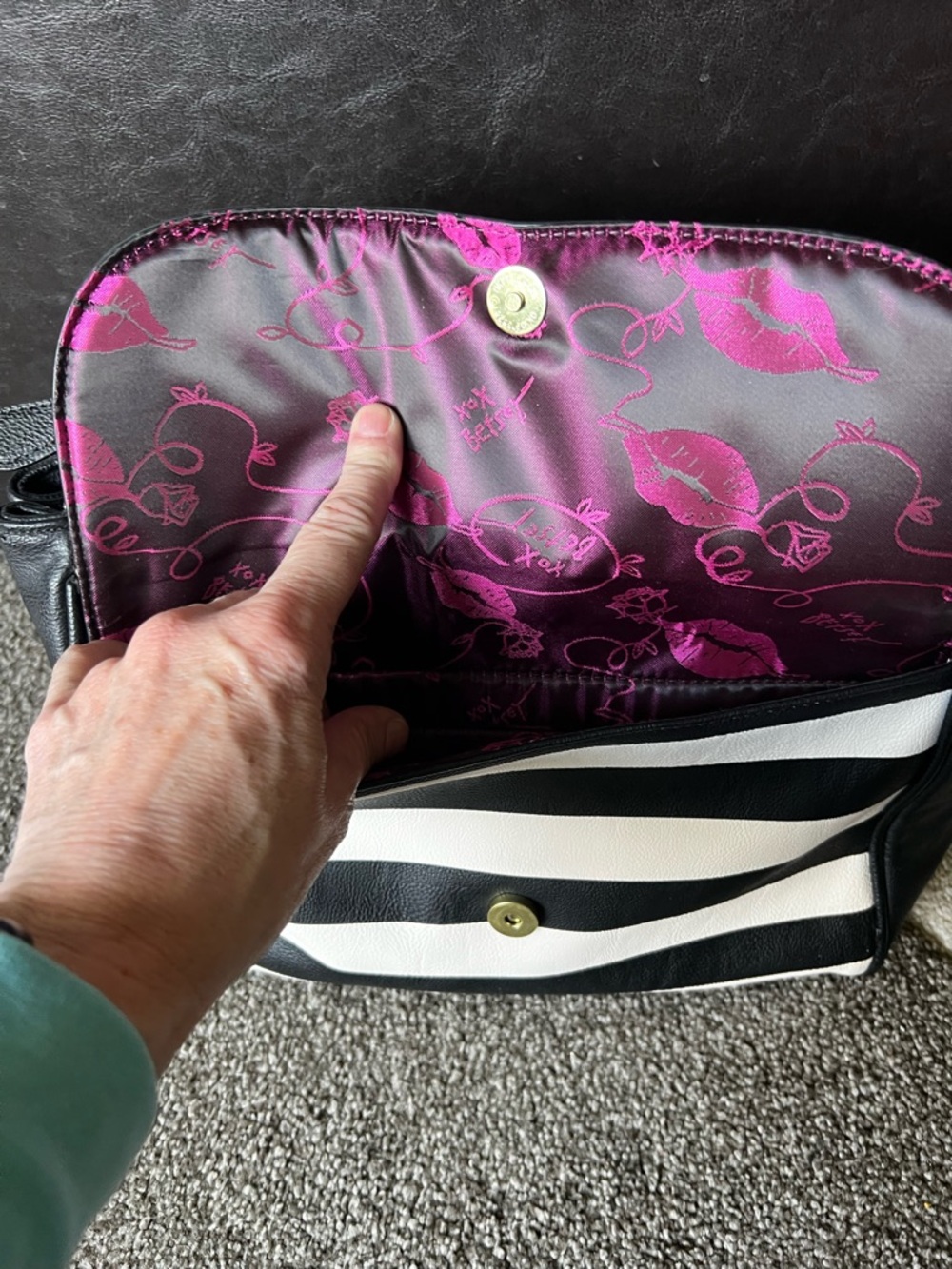Betsey Johnson Floral Embellished Black and Cream Striped Purse Satchel Bag - Picture 4 of 16